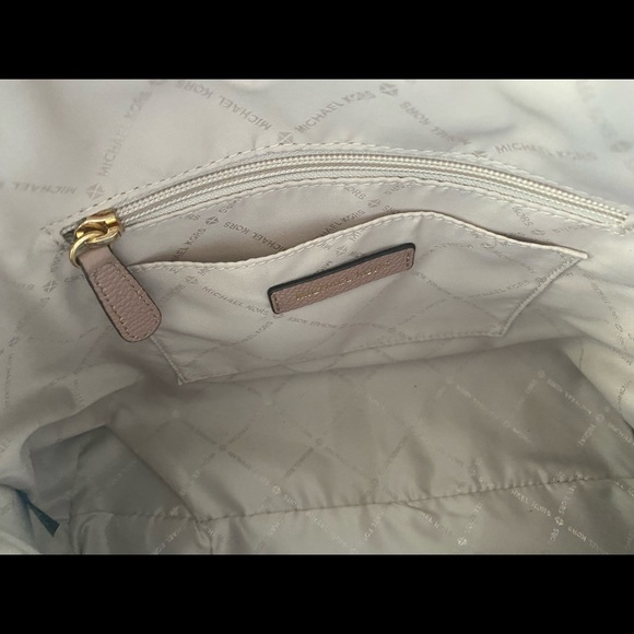 Pink Michael Kors Purse - Picture 3 of 5